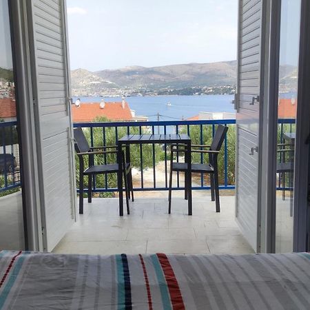 Studio Apartman Trogir Exteriör bild
